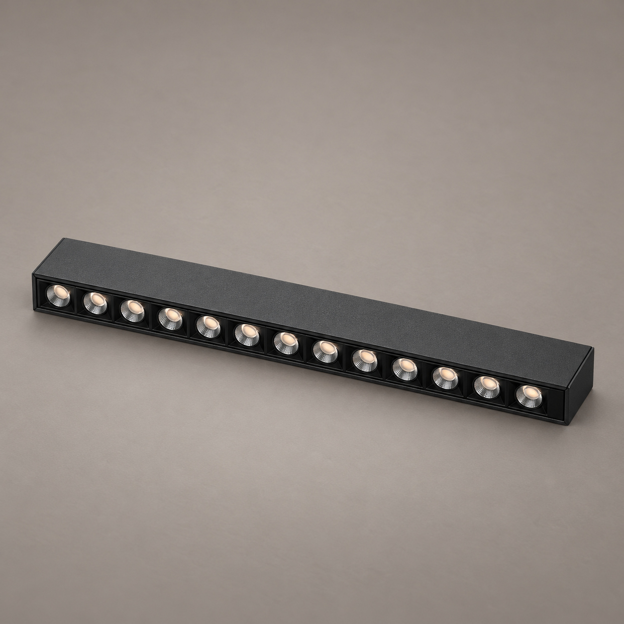 SLIM MAGNETIC BUTTON