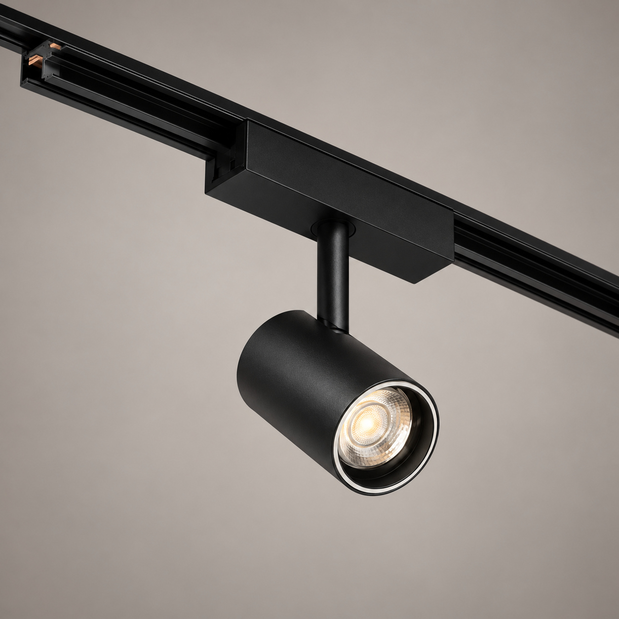 SLIM MAGNETIC SPOTLIGHT